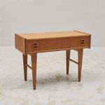 1540 7056 CHEST OF DRAWERS